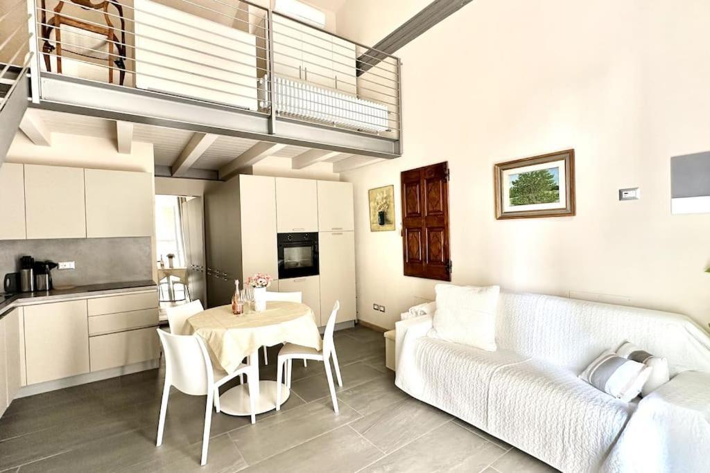 Duomo Modern Loft 100Mt From Duomo And Lake Como Luaran gambar